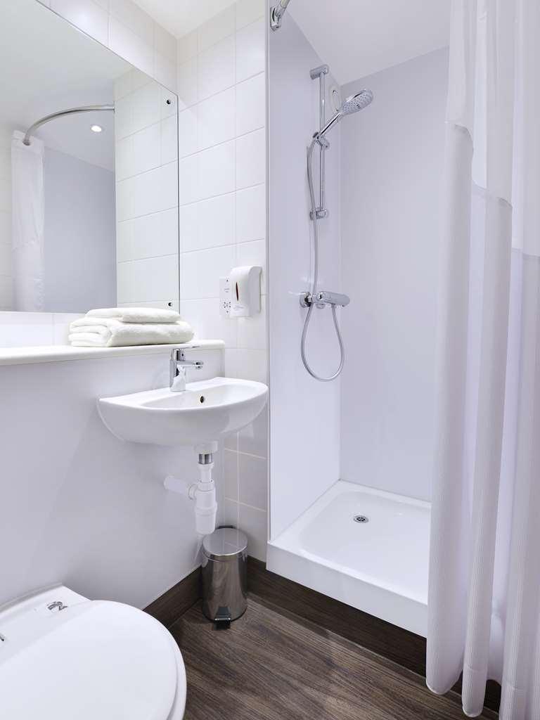 Travelodge London Euston Номер фото